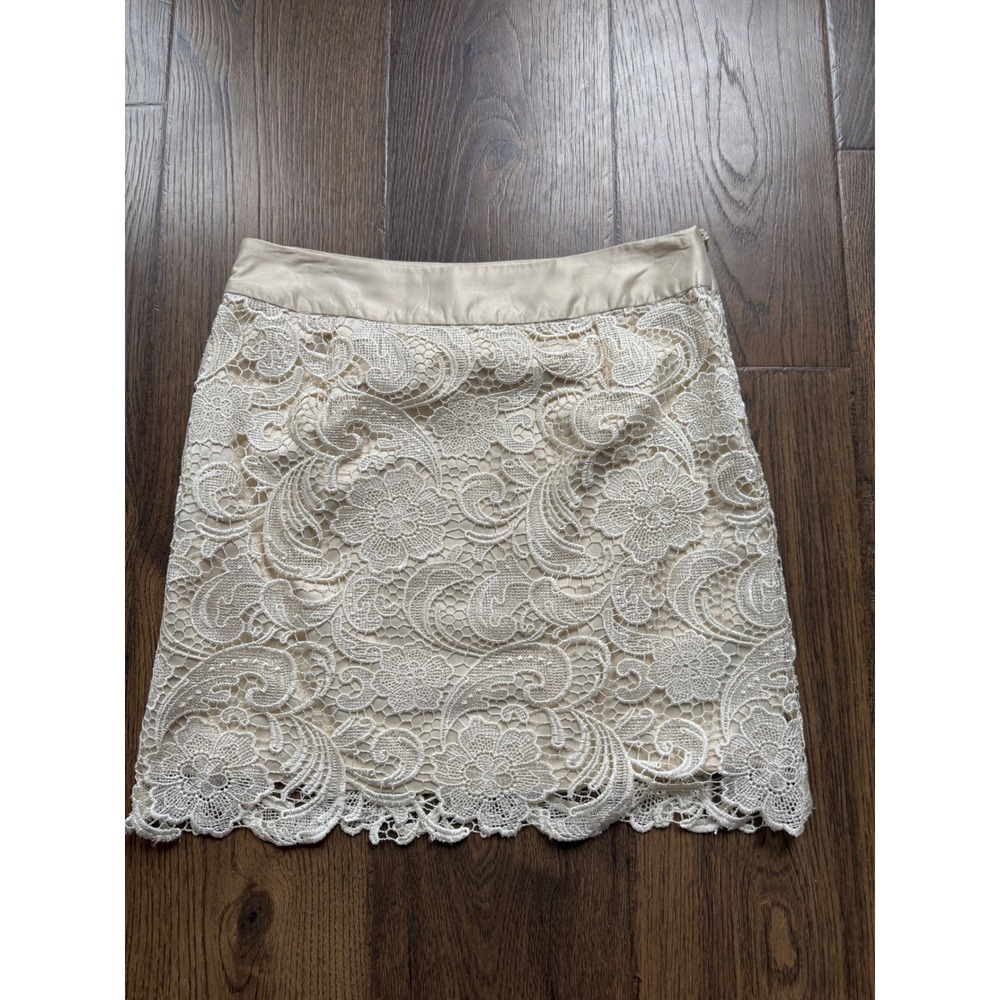 Love 21 Cream Floral Lace Mini Skirt Scalloped Hem Satin Waistband Medium